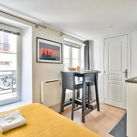 New And Bright In The Heart Of Apartment *